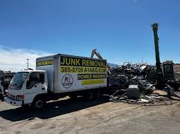 Best Estate Cleanout  in Farmer City, IL